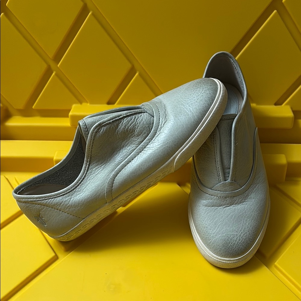 FRYE - Maya Slip-On Sneaker Gray Leather